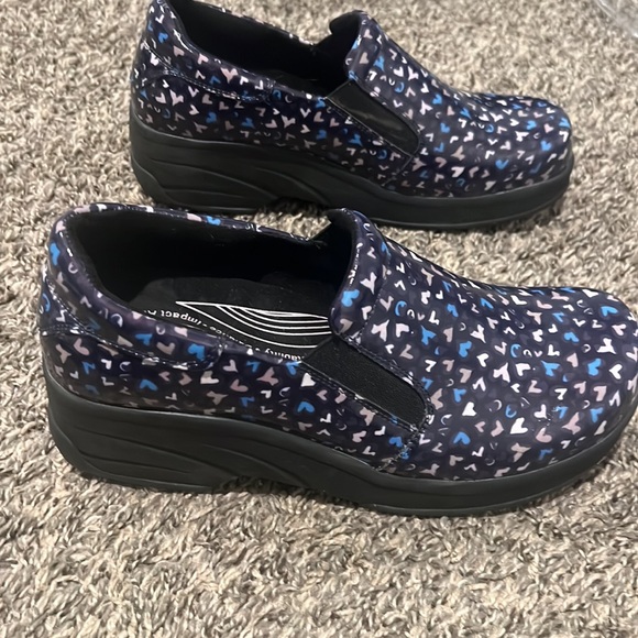 Easy Works by Easy Street 10W clogs - Picture 2 of 5